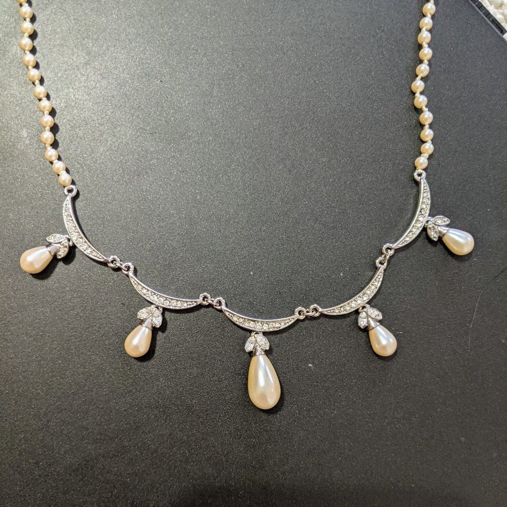NWT Pearl Drop necklace